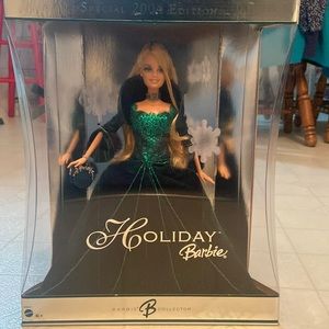 Holiday Barbie 2004 NEW